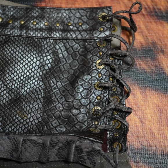 Asli Designs Leather Daisy Dukes - Picture 3 of 7